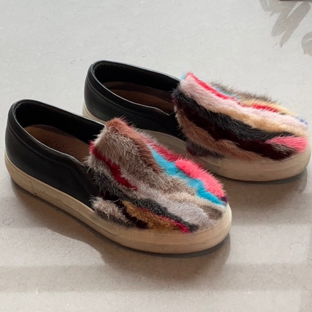 Amazing colored fur slip on sneakers